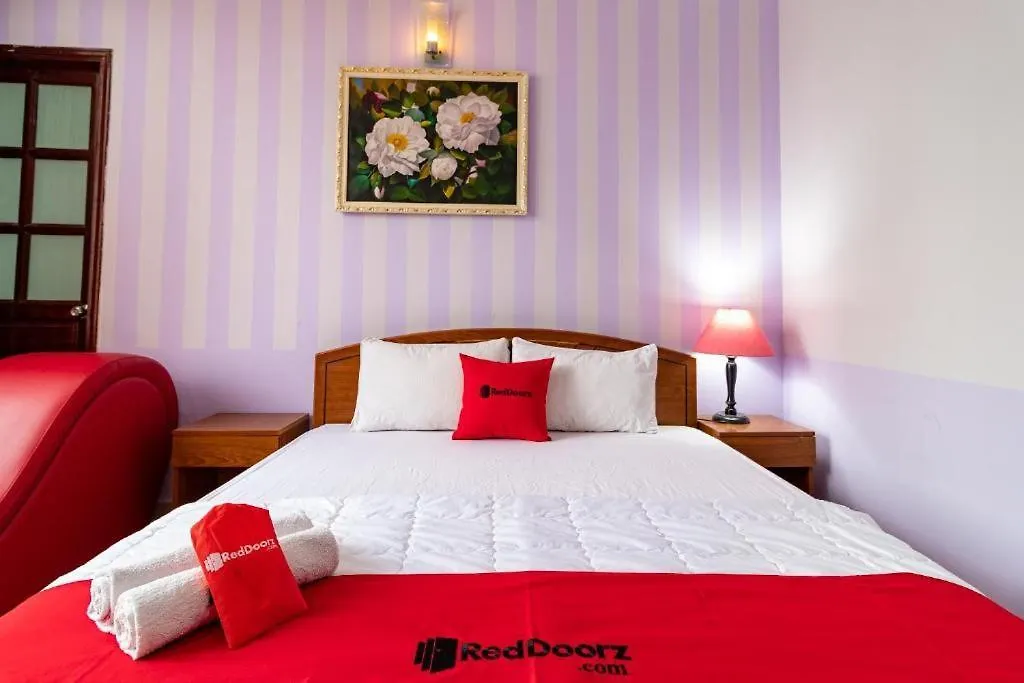 Nam Bac Hotel - 206 Phan Dang Luu, Q.Phu Nhuan - By Bay Luxury Ho Chi Minh City Vietnam